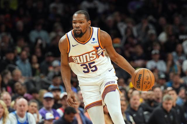 今年季后赛马刺22岁及以下球员一共贡献1325分 创NBA历史纪录